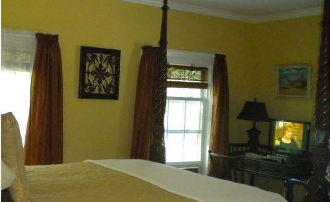 The Thistle Inn Boothbay Harbor Εξωτερικό φωτογραφία